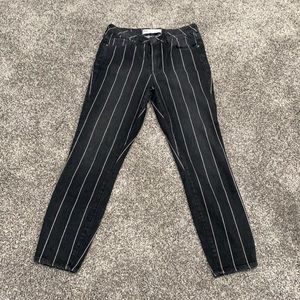 Tilly’s (RSQ) black high rise ankle skinny jeans